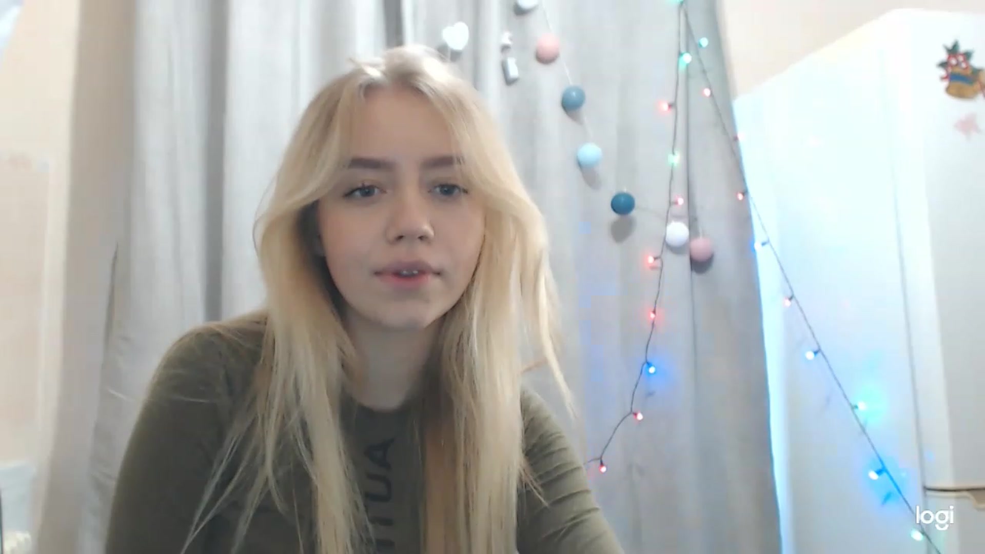 Gallery image thumbnail from CutieeBlondie's myfreecams stream on, 11/25/2022, 11:58 image 8 of 20