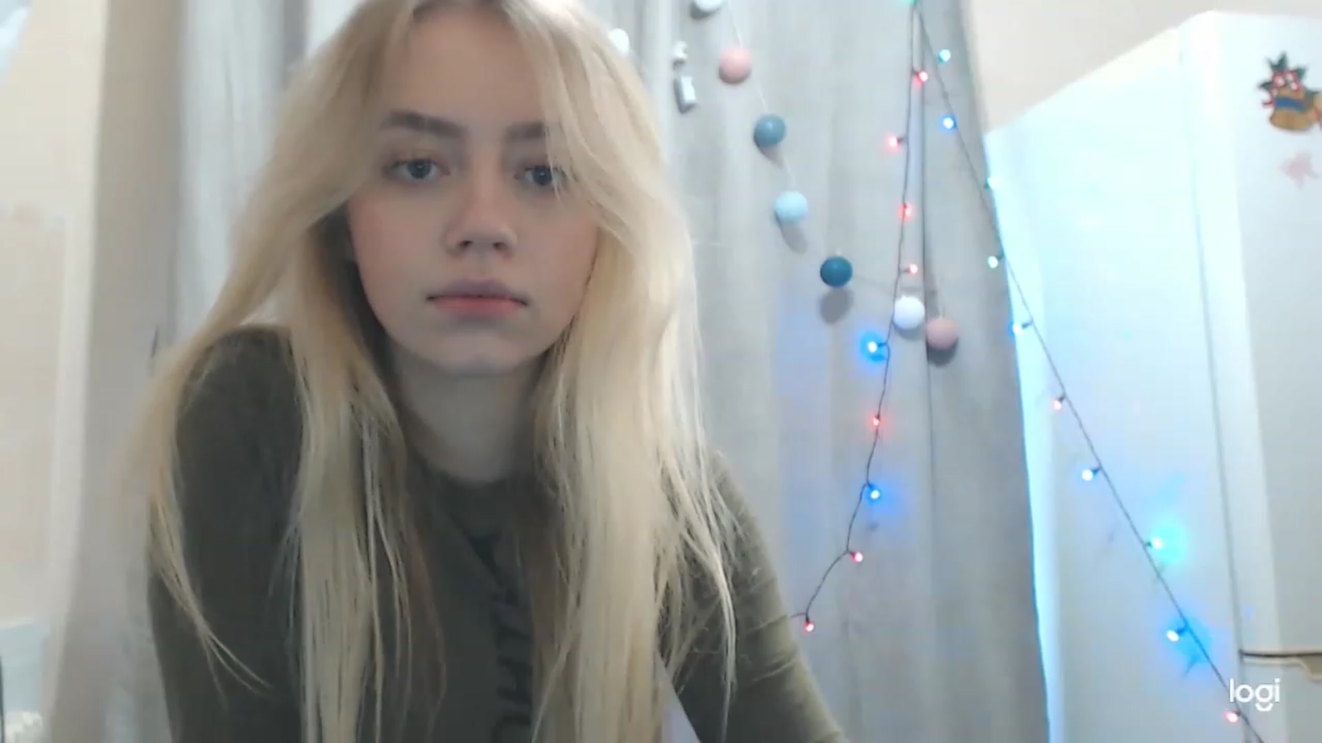 Gallery image thumbnail from CutieeBlondie's myfreecams stream on, 11/25/2022, 11:58 image 9 of 20