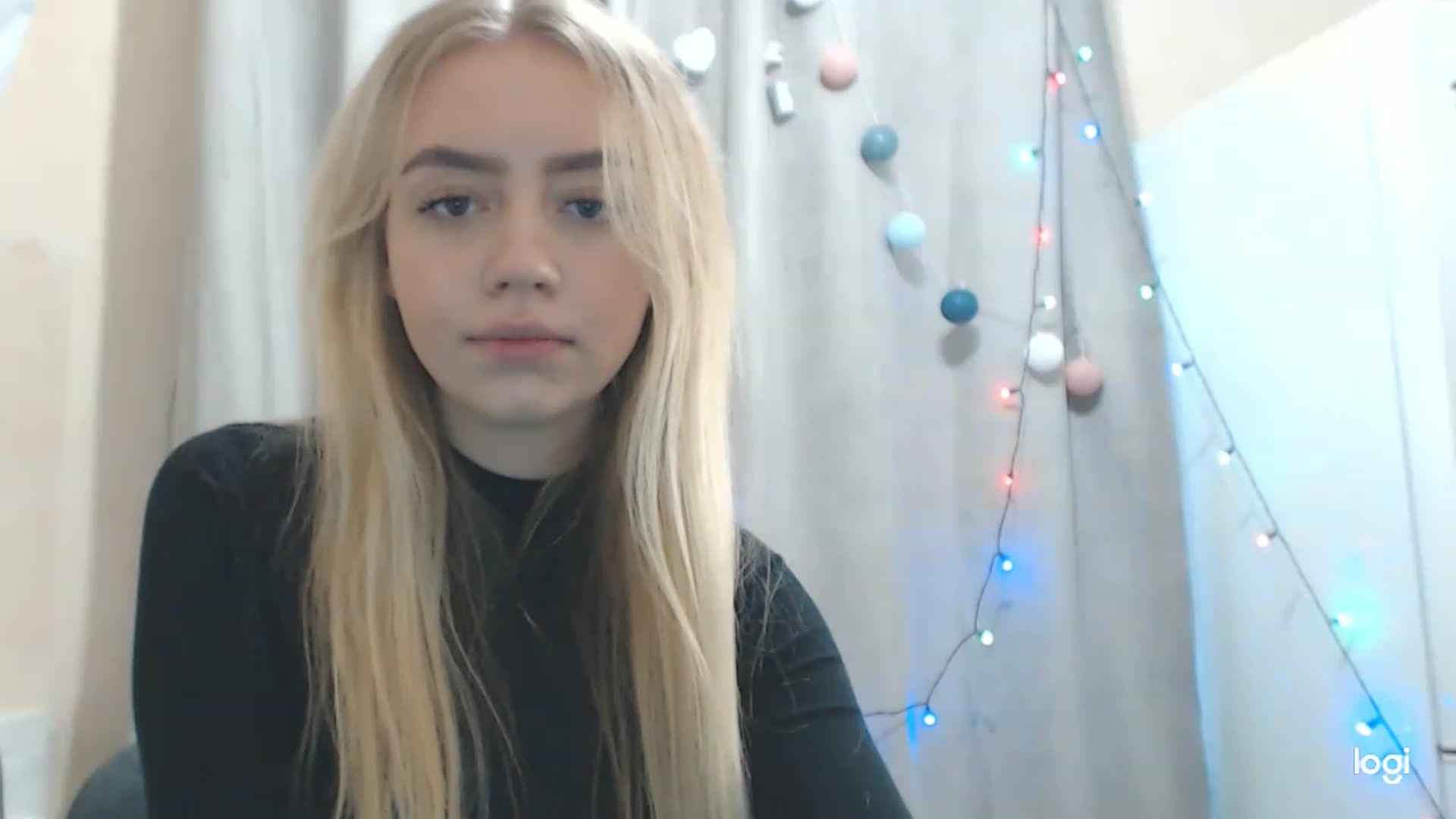 Gallery image thumbnail from CutieeBlondie's myfreecams stream on, 11/26/2022, 11:26 image 16 of 20