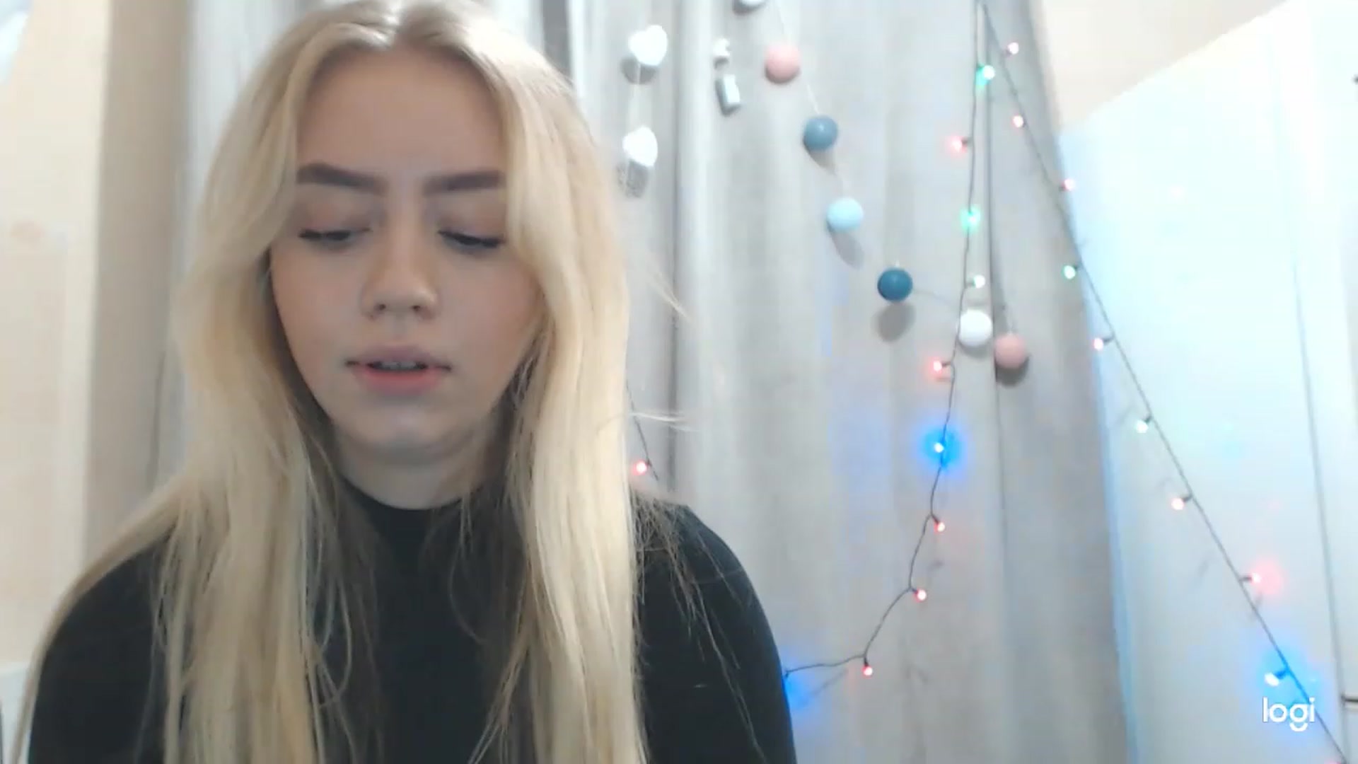 Gallery image thumbnail from CutieeBlondie's myfreecams stream on, 11/26/2022, 11:26 image 4 of 20
