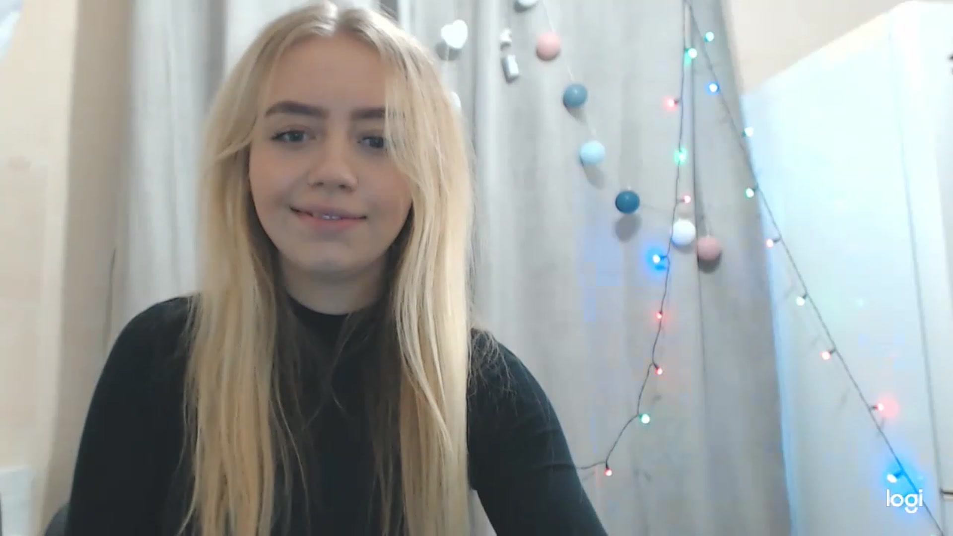 Gallery image thumbnail from CutieeBlondie's myfreecams stream on, 11/26/2022, 11:26 image 18 of 20