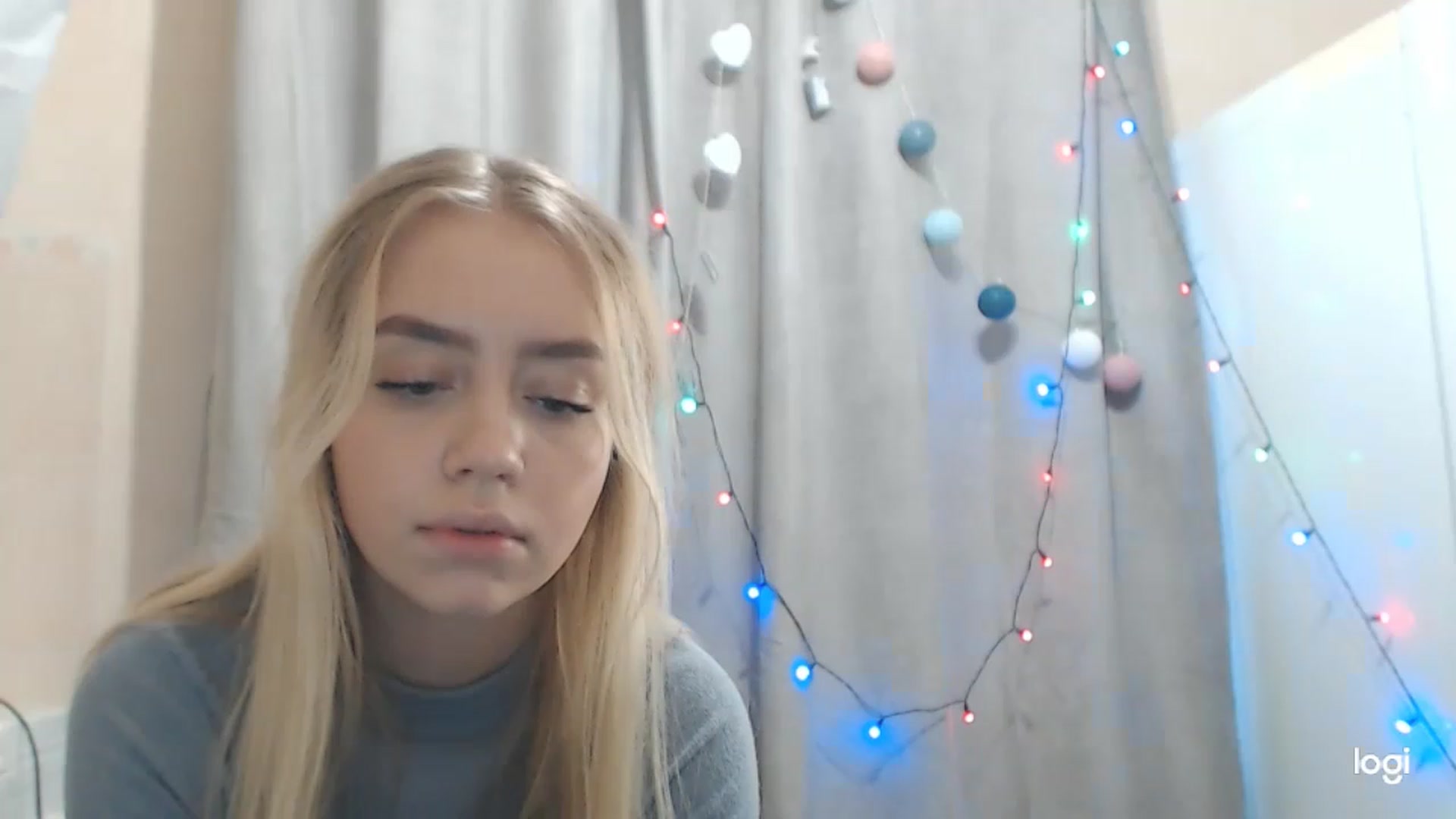 Gallery image thumbnail from CutieeBlondie's myfreecams stream on, 11/27/2022, 12:51 image 18 of 20