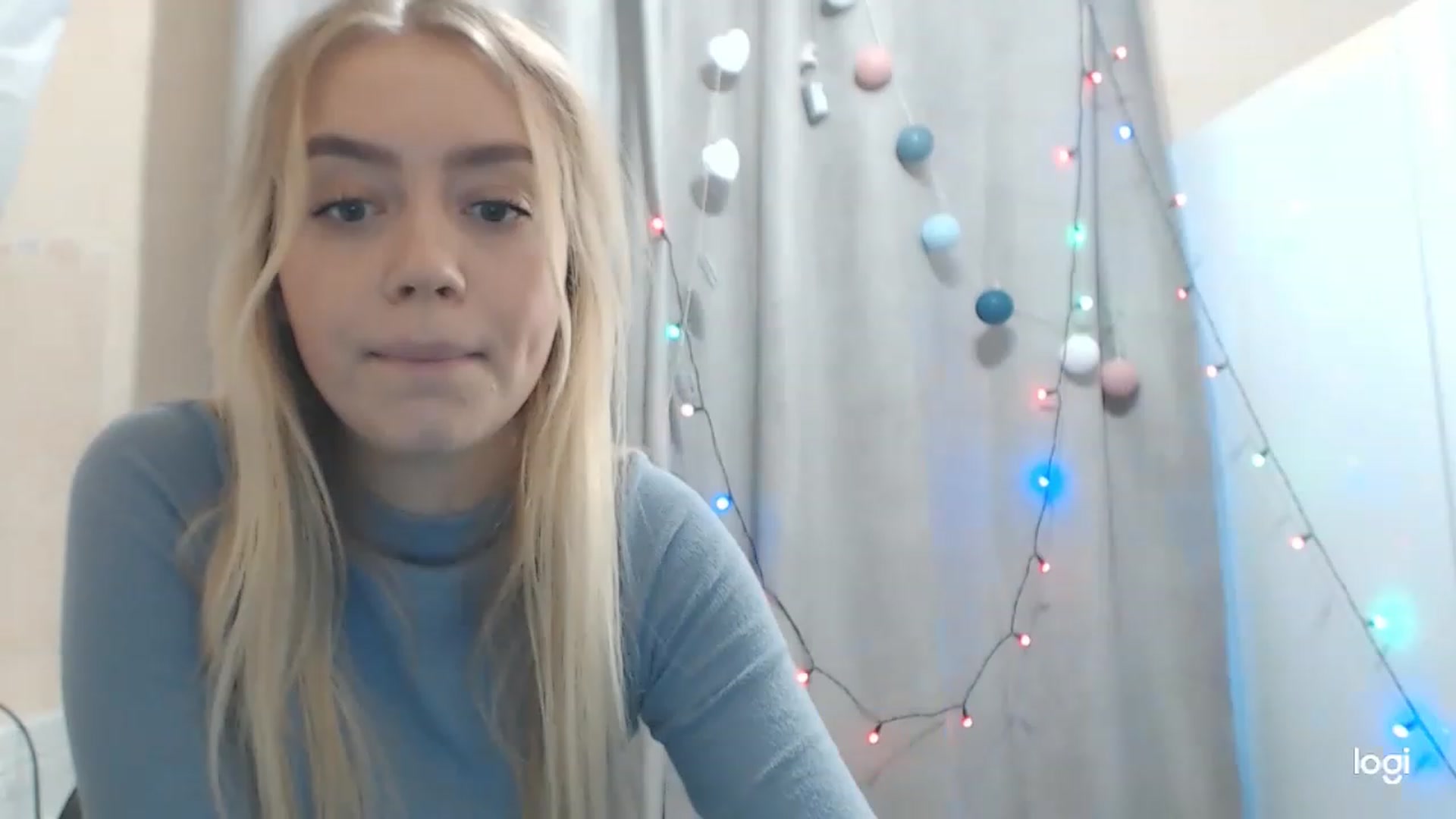 Gallery image thumbnail from CutieeBlondie's myfreecams stream on, 11/27/2022, 12:51 image 6 of 20