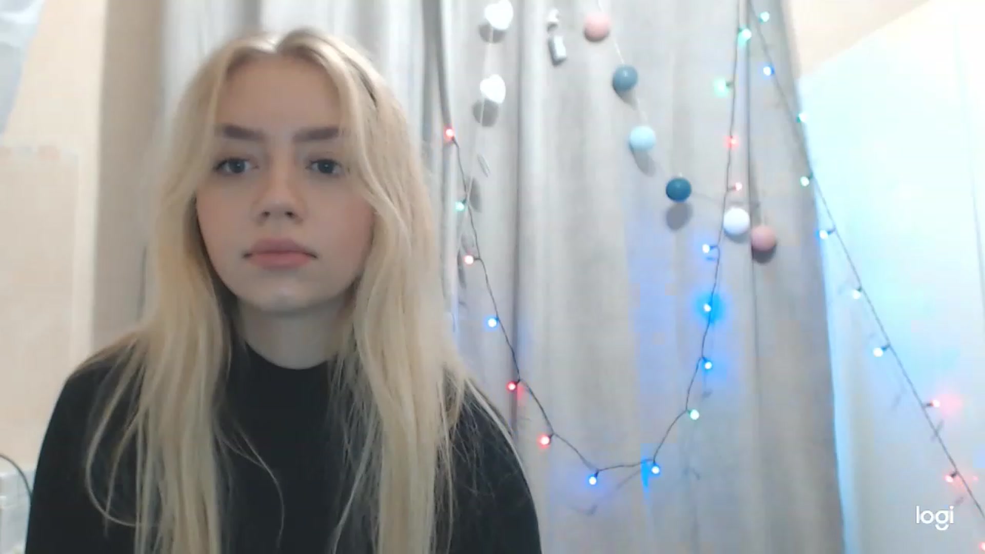 Gallery image thumbnail from CutieeBlondie's myfreecams stream on, 11/28/2022, 11:55 image 5 of 20