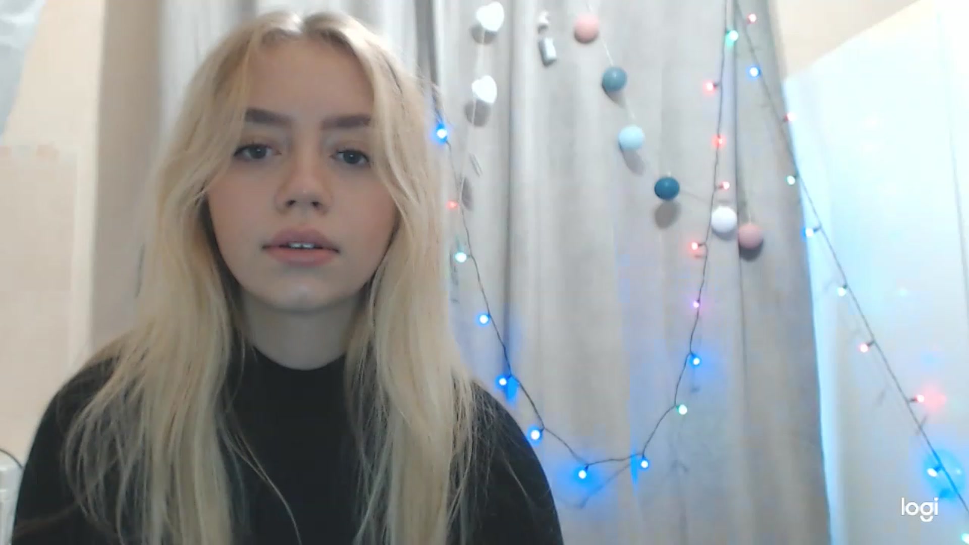 Gallery image thumbnail from CutieeBlondie's myfreecams stream on, 11/28/2022, 11:55 image 14 of 20