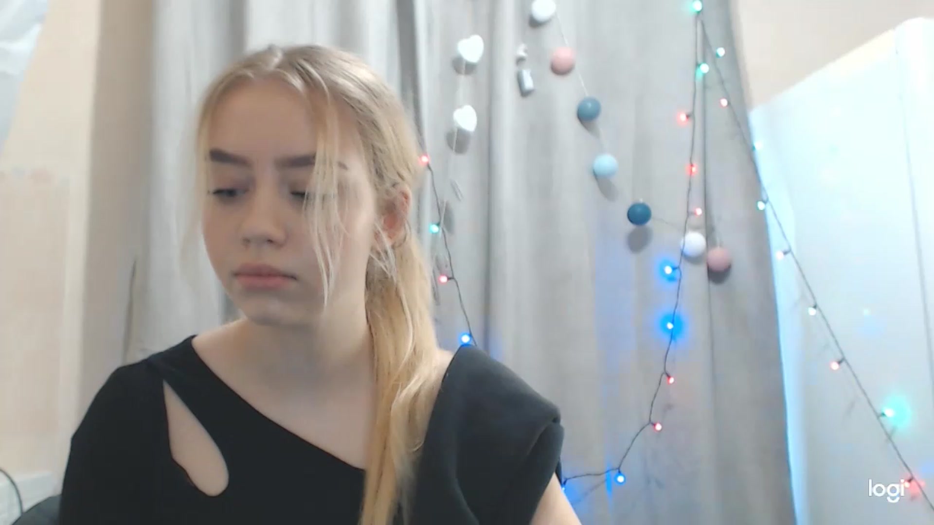 Gallery image thumbnail from CutieeBlondie's myfreecams stream on, 11/29/2022, 09:58 image 20 of 20