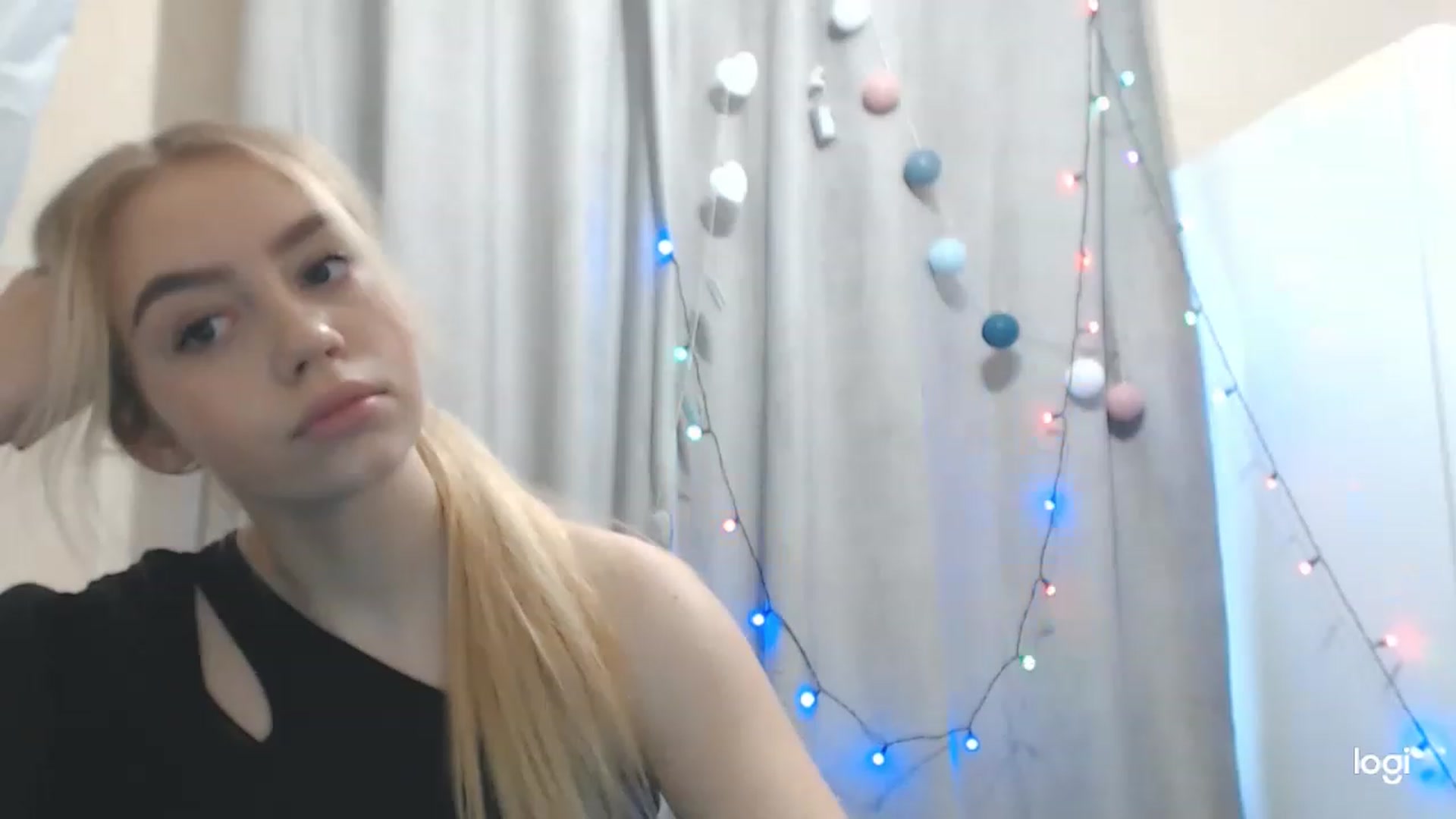 Gallery image thumbnail from CutieeBlondie's myfreecams stream on, 11/29/2022, 10:44 image 20 of 20