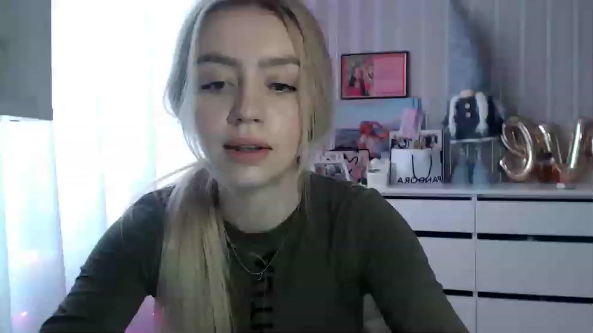 Gallery image thumbnail from CutieeBlondie's myfreecams stream on, 04/10/2023, 10:49 image 13 of 20