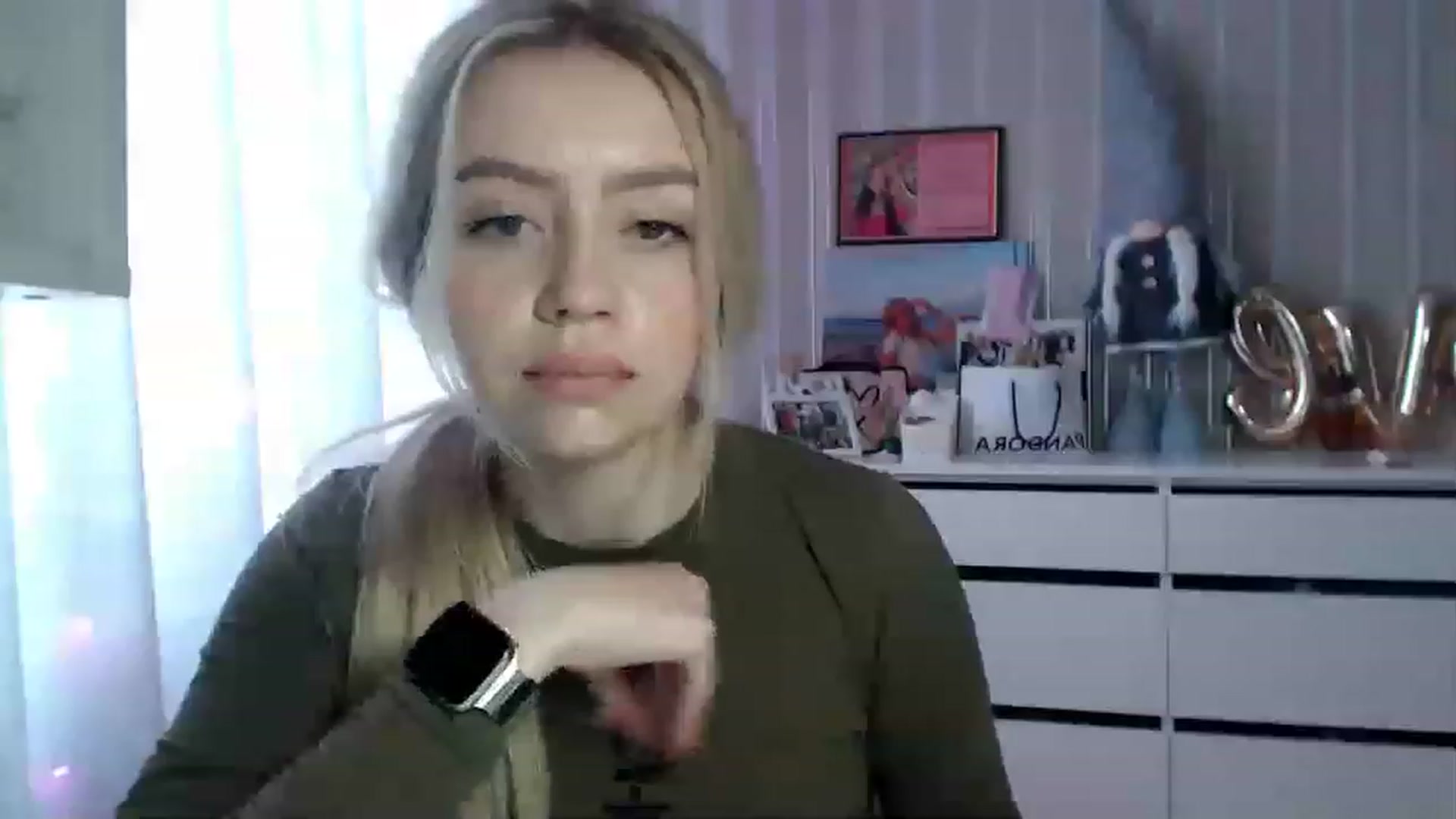 Gallery image thumbnail from CutieeBlondie's myfreecams stream on, 04/10/2023, 10:49 image 12 of 20