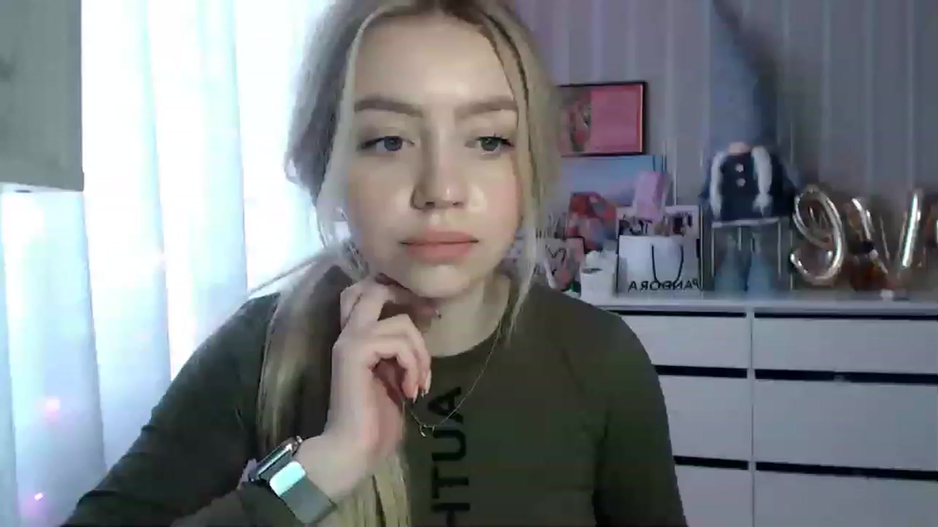 Gallery image thumbnail from CutieeBlondie's myfreecams stream on, 04/10/2023, 10:49 image 11 of 20