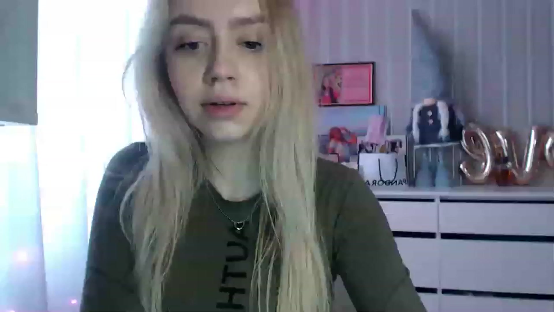Gallery image thumbnail from CutieeBlondie's myfreecams stream on, 04/10/2023, 13:38 image 8 of 20