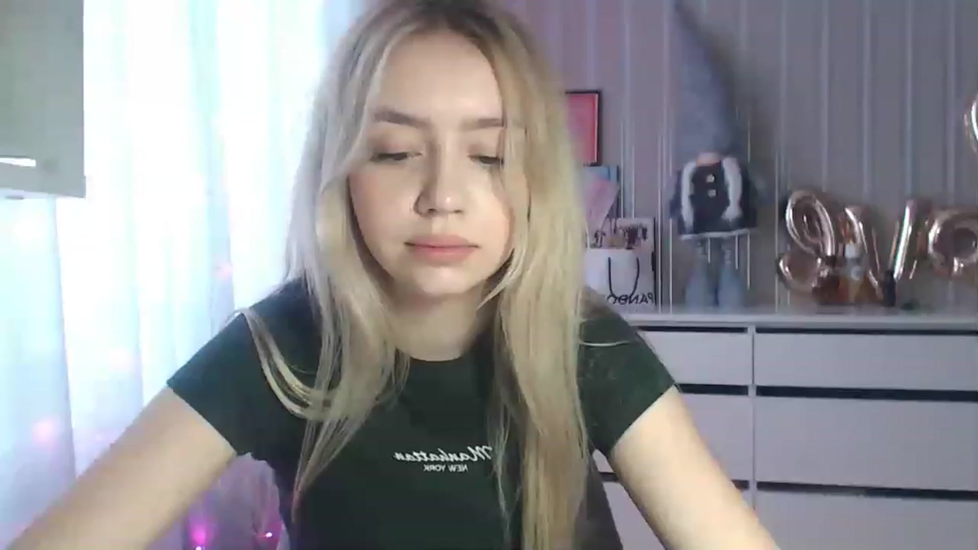 Gallery image thumbnail from CutieeBlondie's myfreecams stream on, 04/13/2023, 11:07 image 3 of 20
