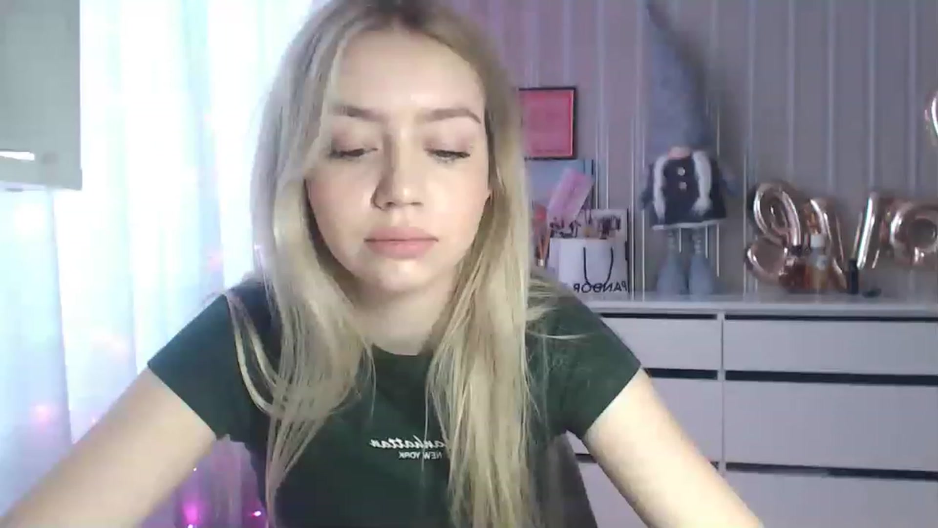 Gallery image thumbnail from CutieeBlondie's myfreecams stream on, 04/13/2023, 11:07 image 7 of 20