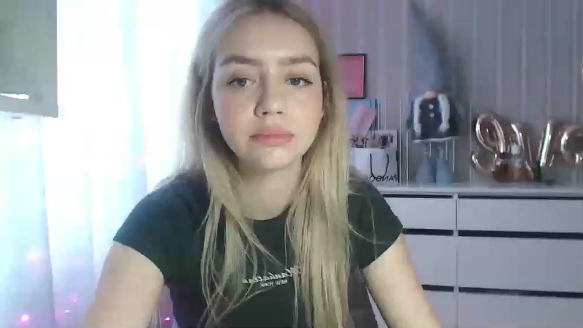 Gallery image thumbnail from CutieeBlondie's myfreecams stream on, 04/13/2023, 11:07 image 17 of 20