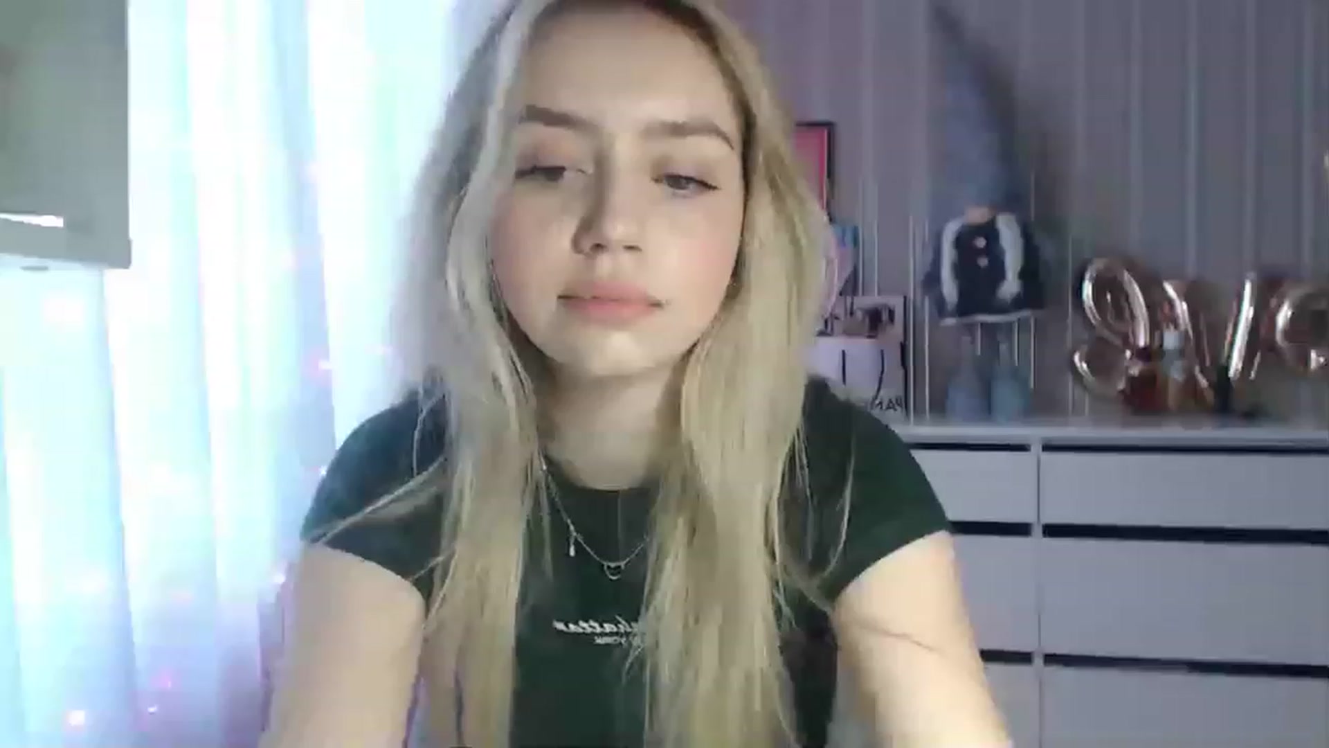 Gallery image thumbnail from CutieeBlondie's myfreecams stream on, 04/13/2023, 13:06 image 2 of 20