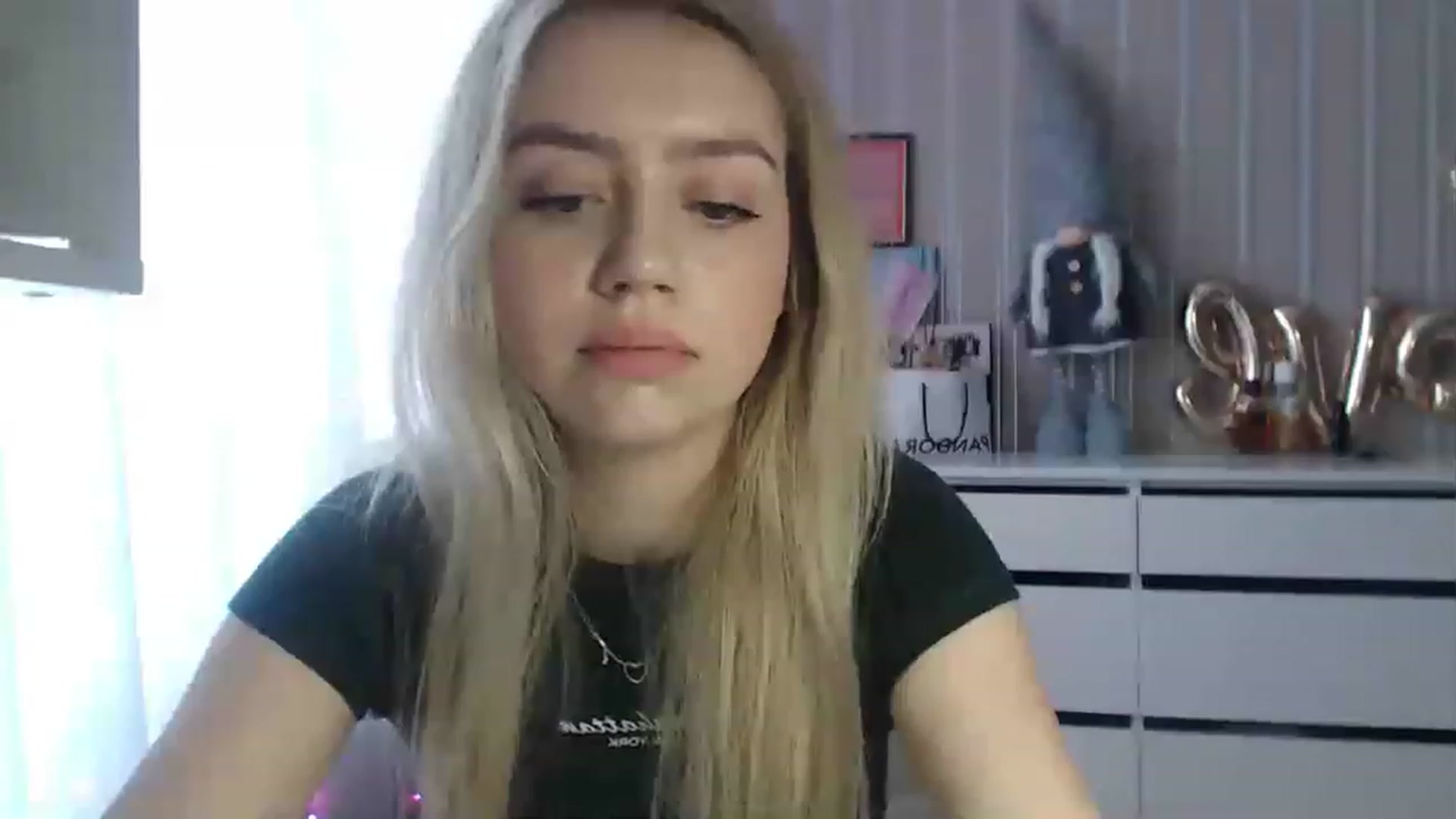 Gallery image thumbnail from CutieeBlondie's myfreecams stream on, 04/13/2023, 13:06 image 9 of 20