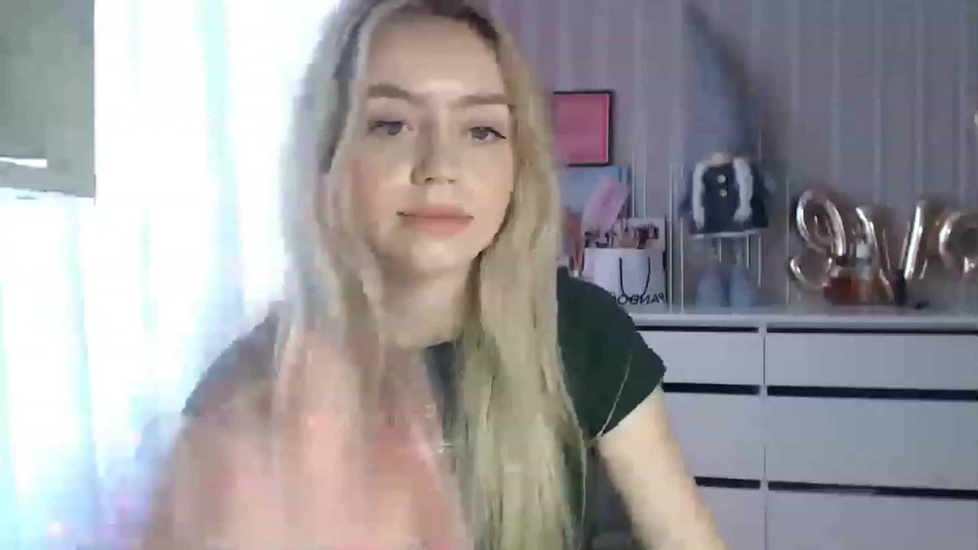 Gallery image thumbnail from CutieeBlondie's myfreecams stream on, 04/13/2023, 13:06 image 4 of 20