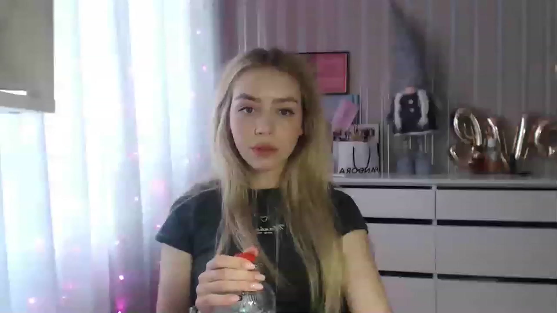 Gallery image thumbnail from CutieeBlondie's myfreecams stream on, 04/13/2023, 13:06 image 12 of 20