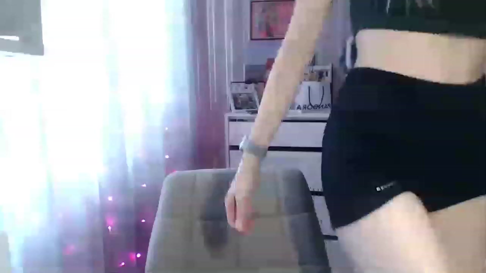 Gallery image thumbnail from CutieeBlondie's myfreecams stream on, 04/13/2023, 13:06 image 17 of 20