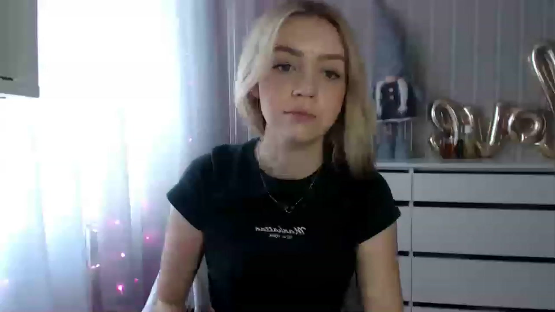 Gallery image thumbnail from CutieeBlondie's myfreecams stream on, 04/18/2023, 11:31 image 10 of 20