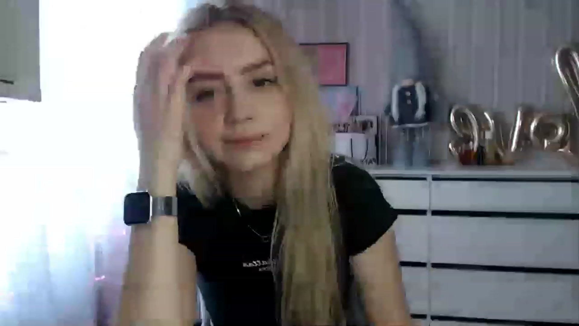 Gallery image thumbnail from CutieeBlondie's myfreecams stream on, 04/18/2023, 11:31 image 15 of 20