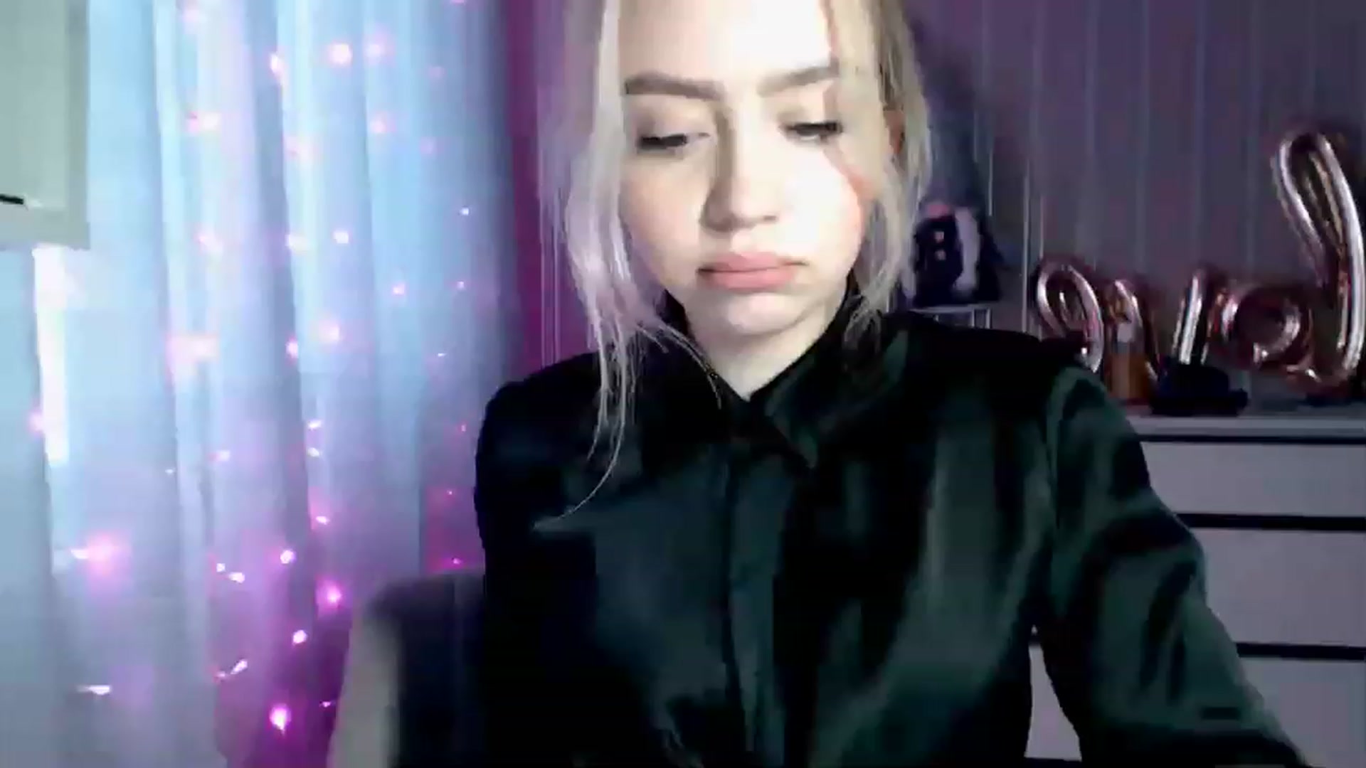 Gallery image thumbnail from CutieeBlondie's myfreecams stream on, 04/20/2023, 12:36 image 15 of 20