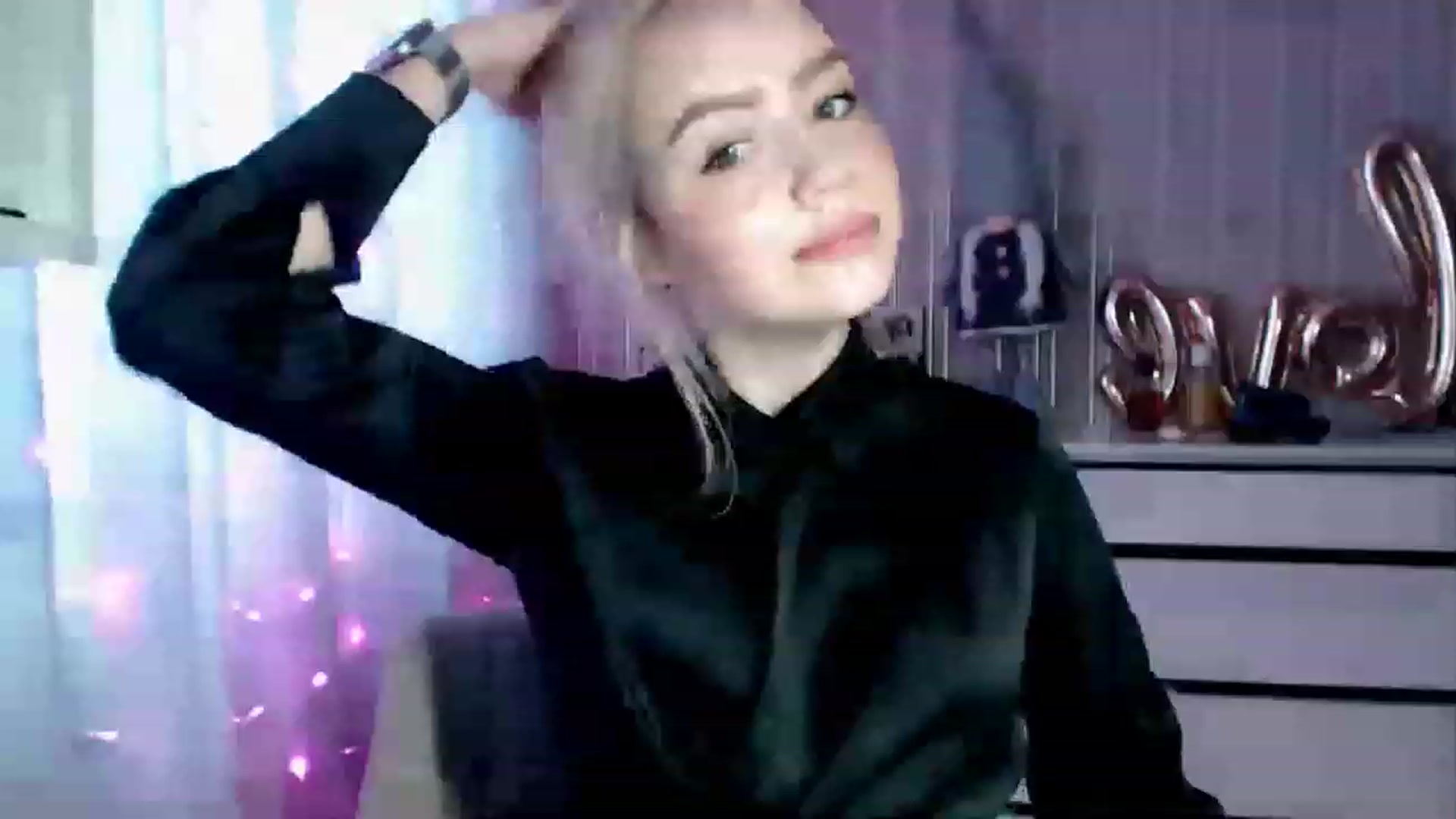 Gallery image thumbnail from CutieeBlondie's myfreecams stream on, 04/20/2023, 12:36 image 1 of 20