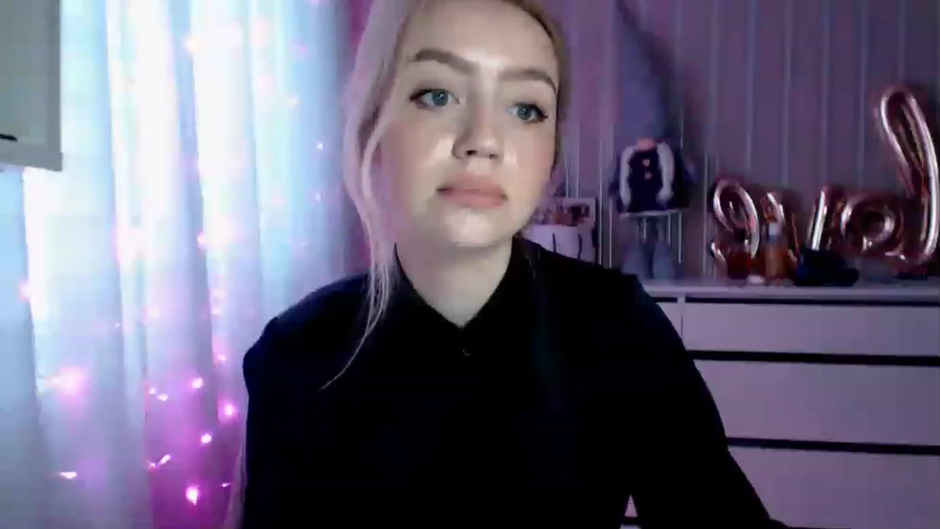Gallery image thumbnail from CutieeBlondie's myfreecams stream on, 04/20/2023, 12:36 image 20 of 20