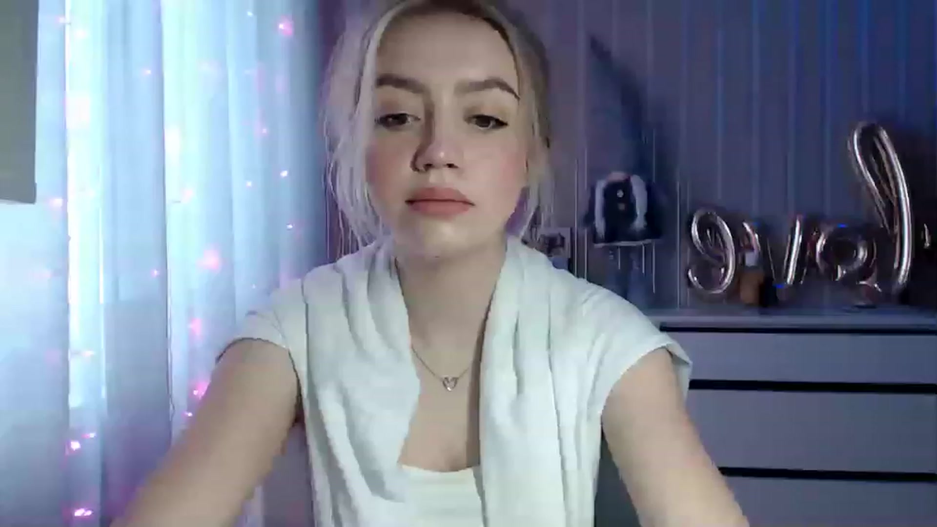 Gallery image thumbnail from CutieeBlondie's myfreecams stream on, 04/21/2023, 12:43 image 1 of 20