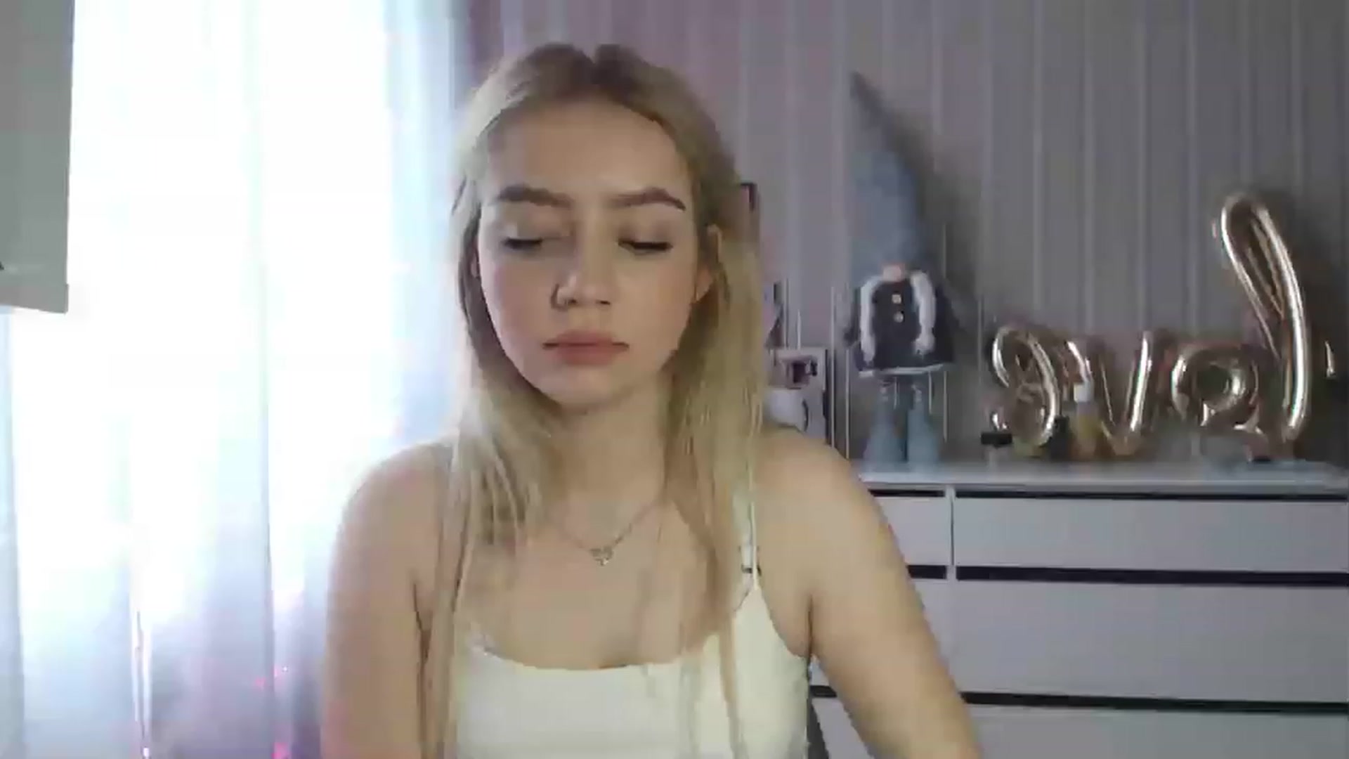 Gallery image thumbnail from CutieeBlondie's myfreecams stream on, 04/24/2023, 10:43 image 8 of 20