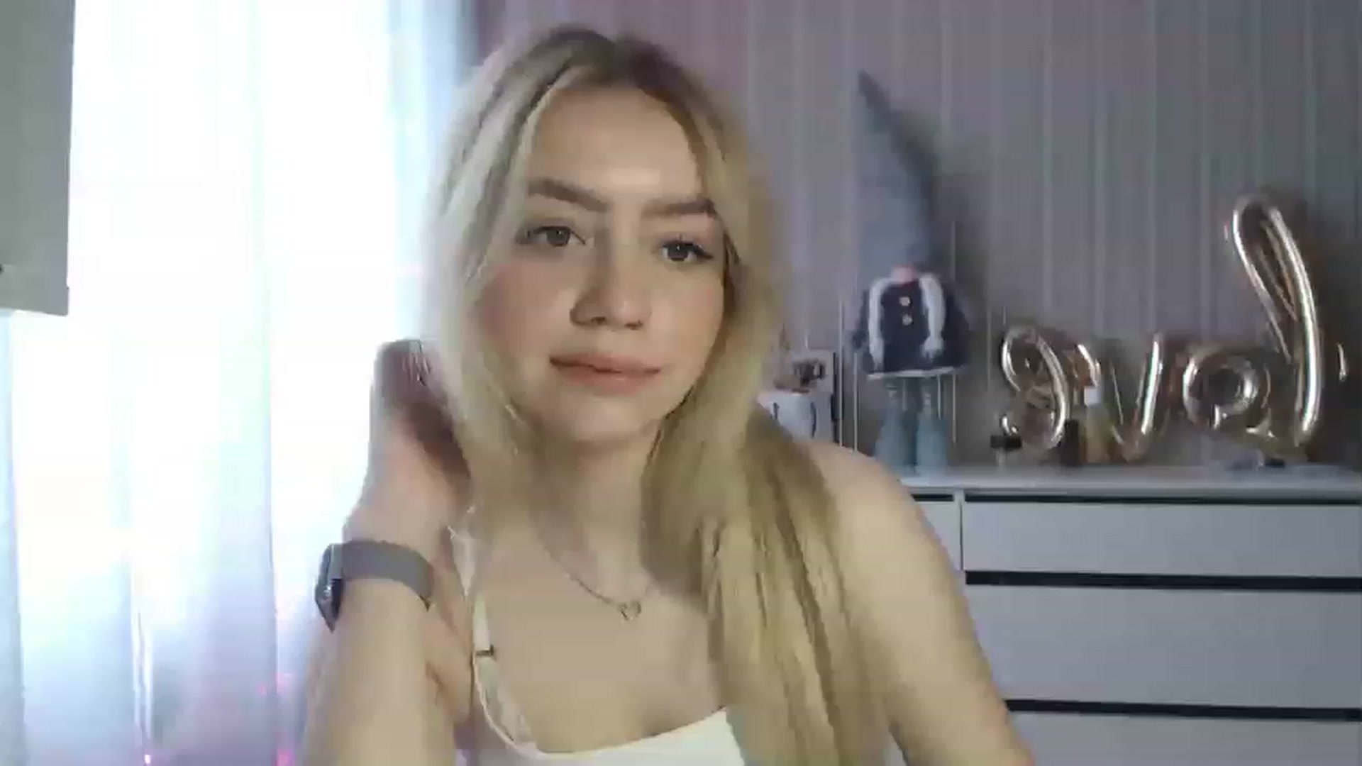 Gallery image thumbnail from CutieeBlondie's myfreecams stream on, 04/24/2023, 10:43 image 10 of 20