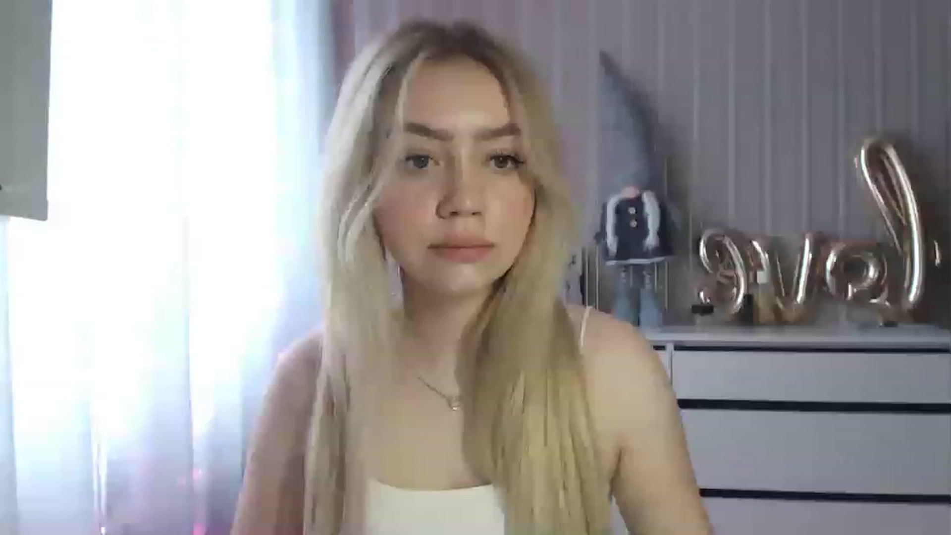 Gallery image thumbnail from CutieeBlondie's myfreecams stream on, 04/24/2023, 10:43 image 15 of 20