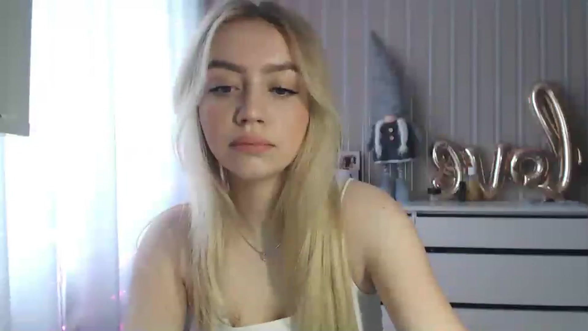 Gallery image thumbnail from CutieeBlondie's myfreecams stream on, 04/24/2023, 10:43 image 14 of 20