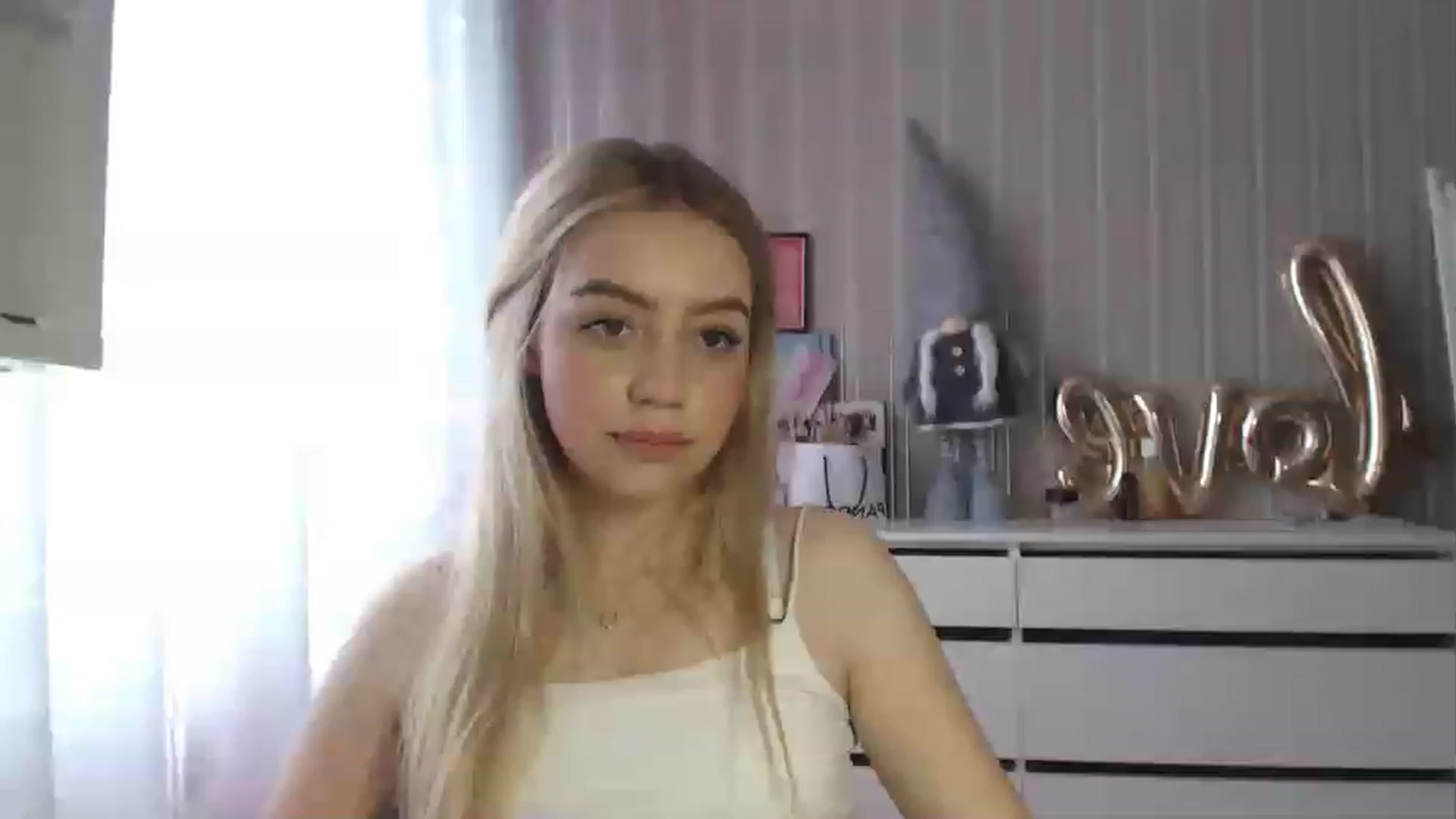 Gallery image thumbnail from CutieeBlondie's myfreecams stream on, 04/24/2023, 12:01 image 10 of 20
