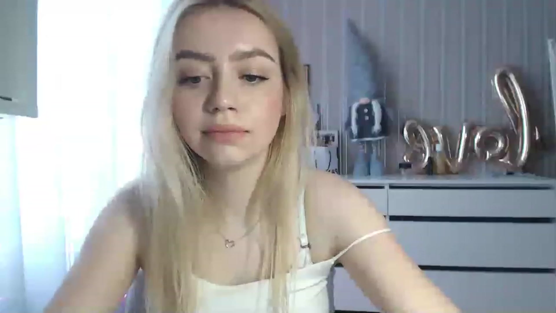 Gallery image thumbnail from CutieeBlondie's myfreecams stream on, 04/24/2023, 12:01 image 19 of 20
