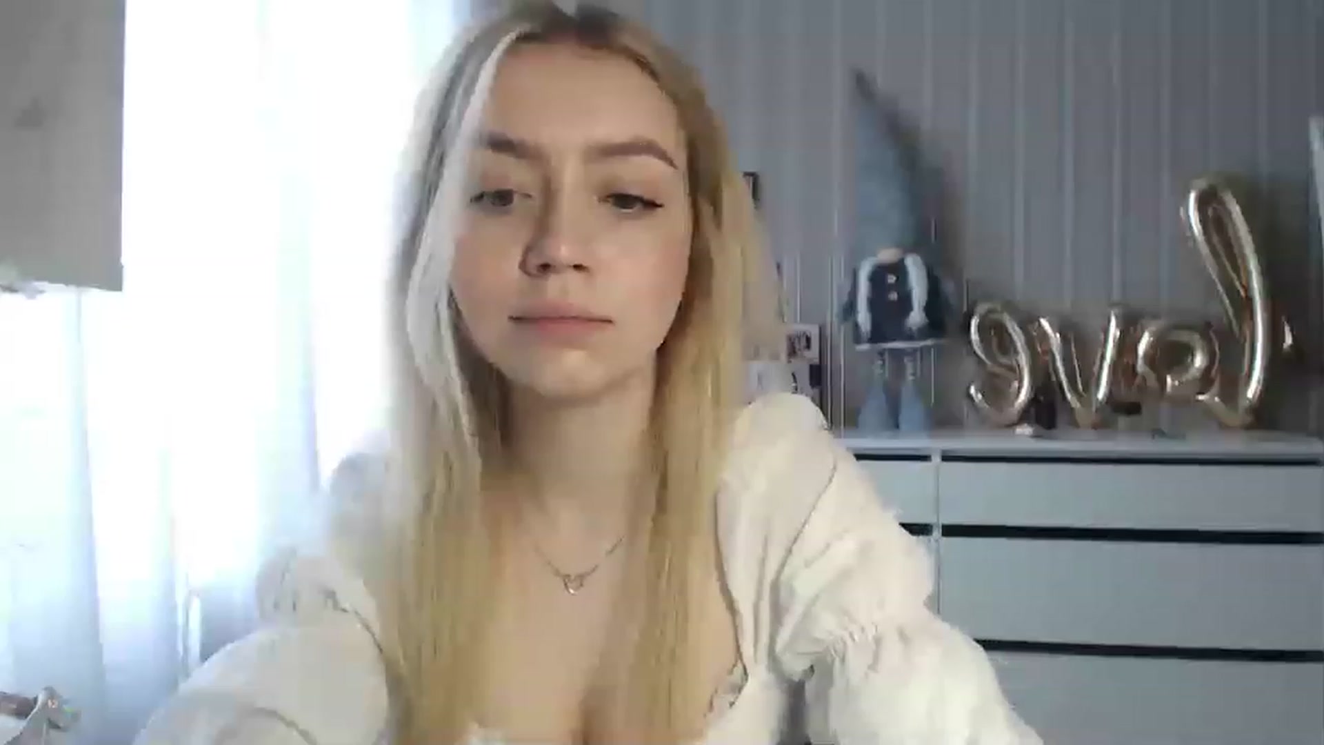 Gallery image thumbnail from CutieeBlondie's myfreecams stream on, 04/30/2023, 10:45 image 14 of 20