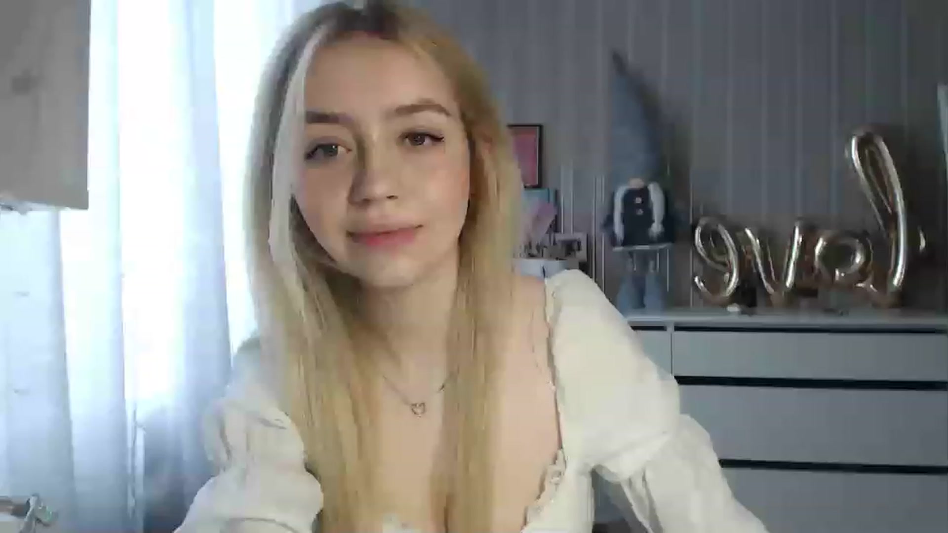 Gallery image thumbnail from CutieeBlondie's myfreecams stream on, 04/30/2023, 10:45 image 2 of 20