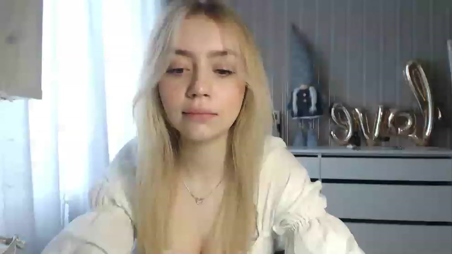 Gallery image thumbnail from CutieeBlondie's myfreecams stream on, 04/30/2023, 10:45 image 11 of 20