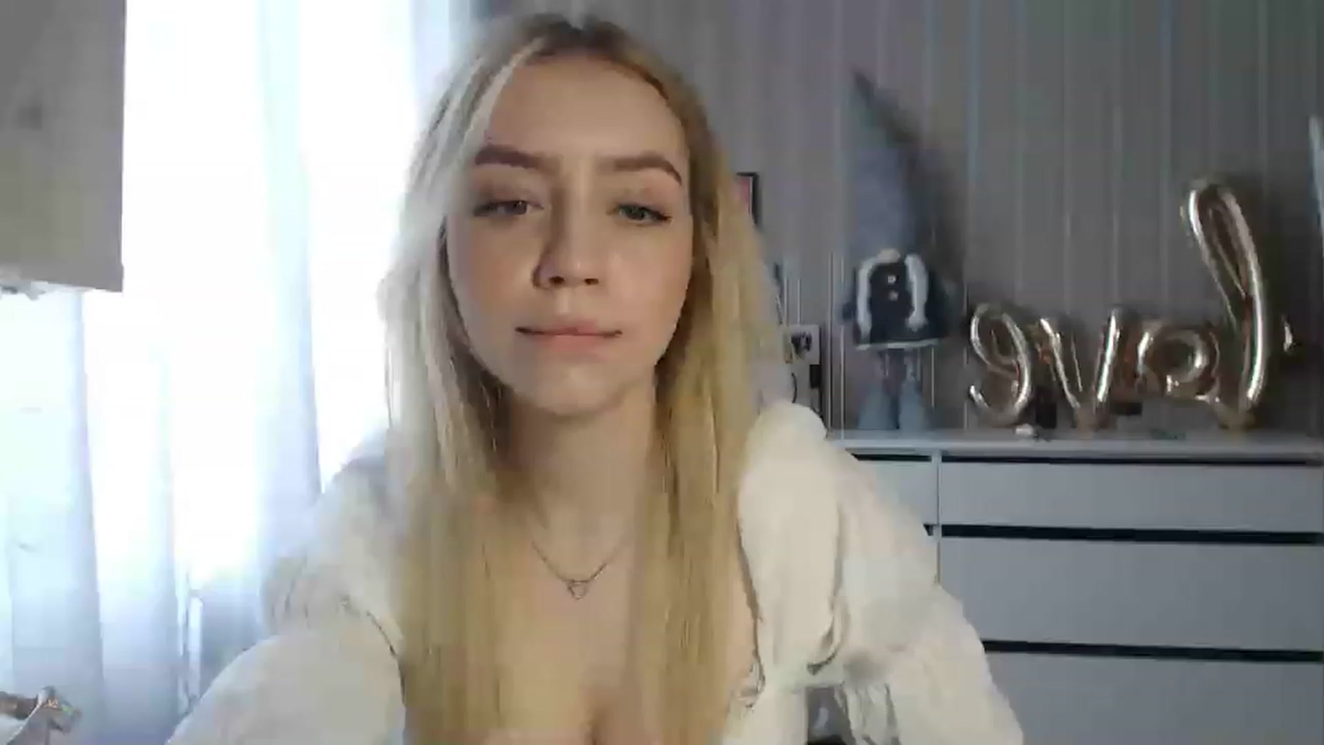 Gallery image thumbnail from CutieeBlondie's myfreecams stream on, 04/30/2023, 10:45 image 17 of 20