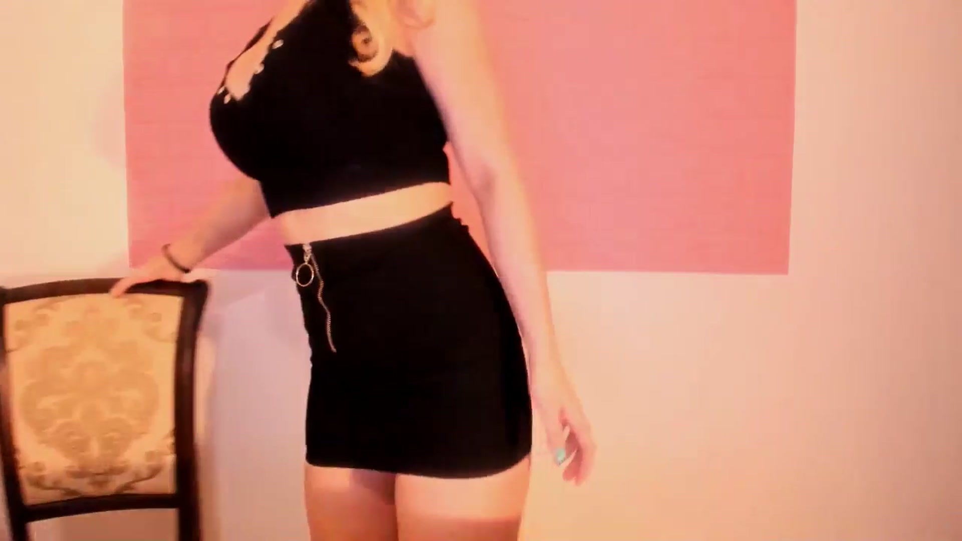 Gallery image thumbnail from CutieeMary's myfreecams stream on, 03/06/2025, 21:33 image 2 of 20