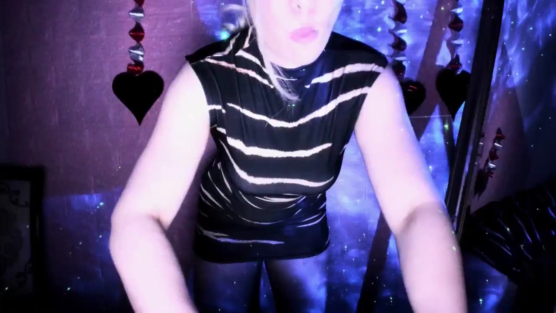 Gallery image thumbnail from CutieeMary's myfreecams stream on, 03/09/2025, 19:12 image 12 of 20