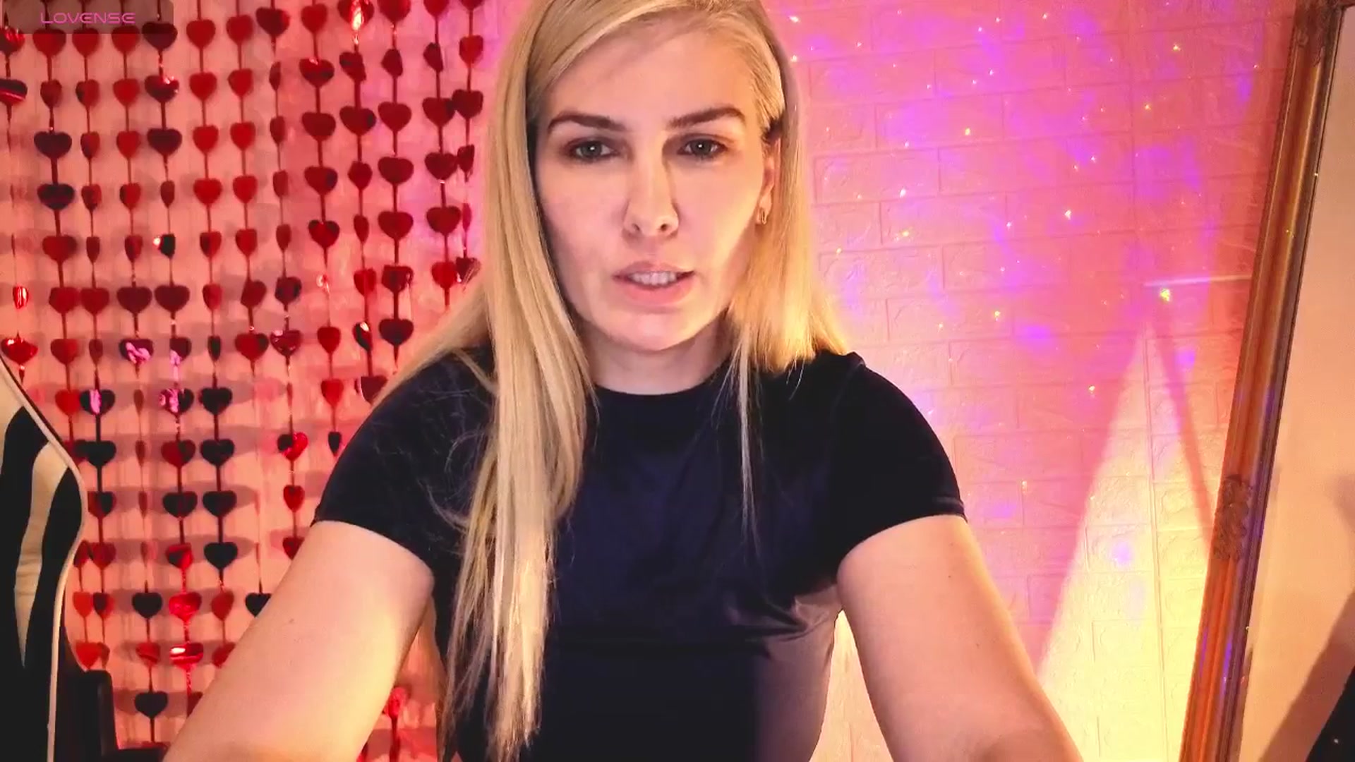 Gallery image thumbnail from CutieeMary's myfreecams stream on, 04/24/2025, 20:05 image 13 of 20