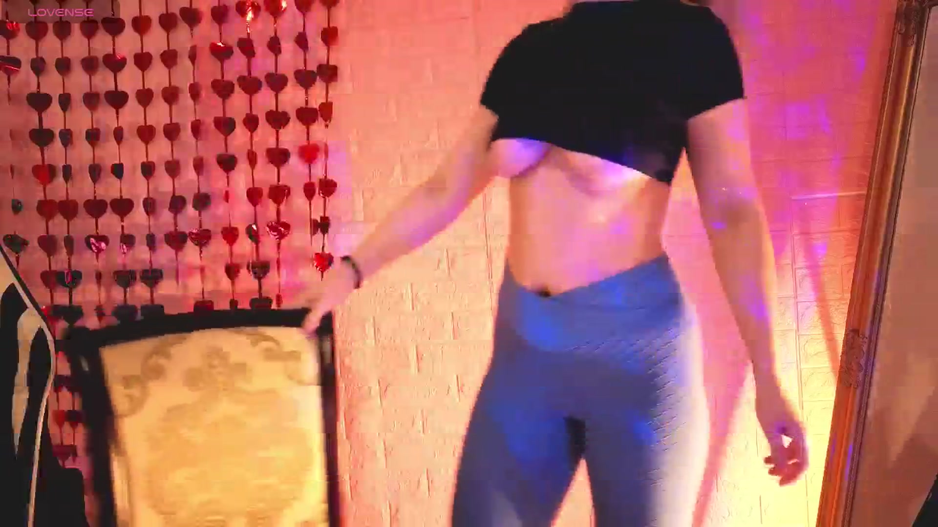 Gallery image thumbnail from CutieeMary's myfreecams stream on, 04/24/2025, 20:05 image 3 of 20