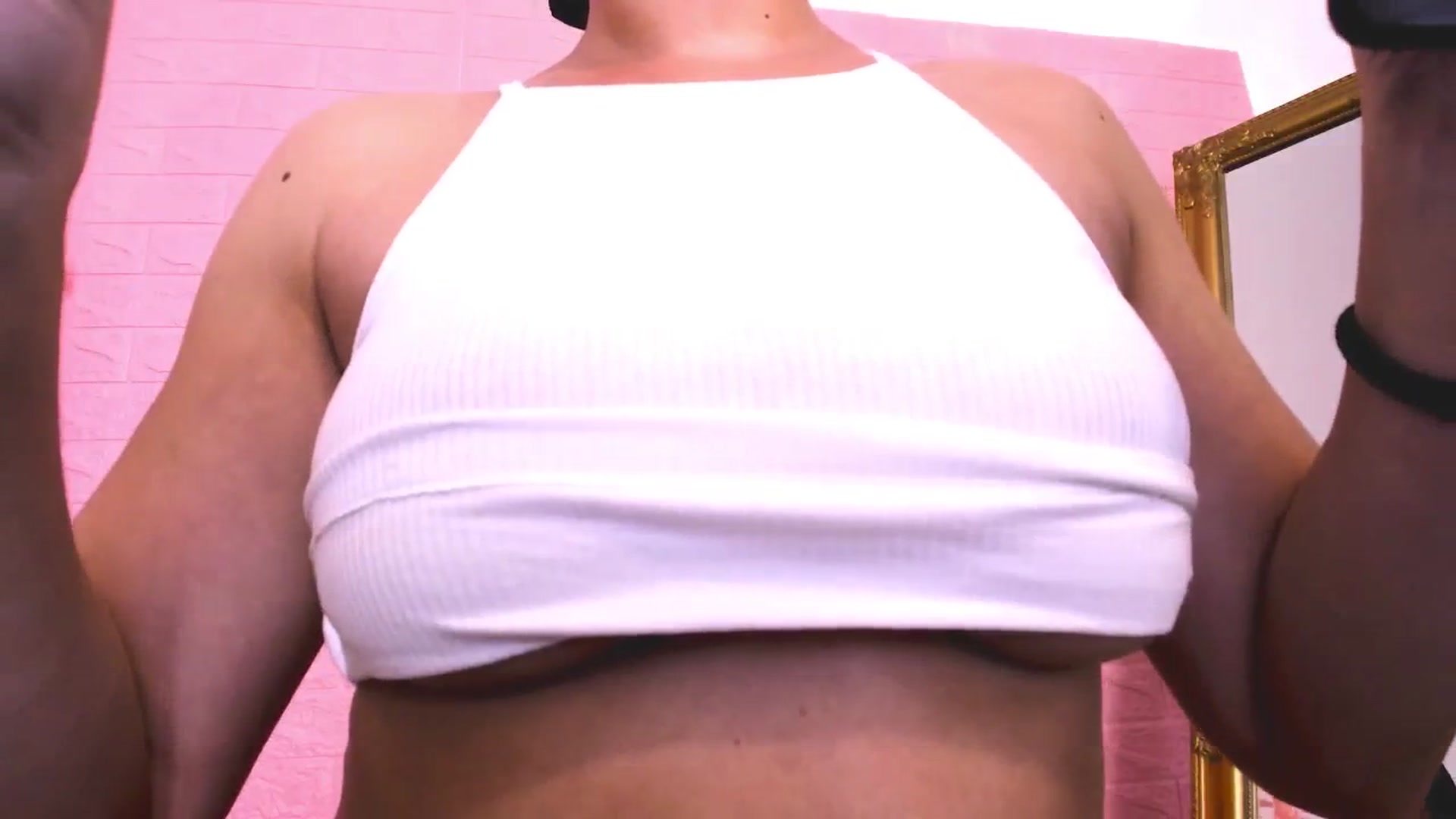 Gallery image thumbnail from CutieeMary's myfreecams stream on, 06/28/2025, 14:08 image 16 of 20