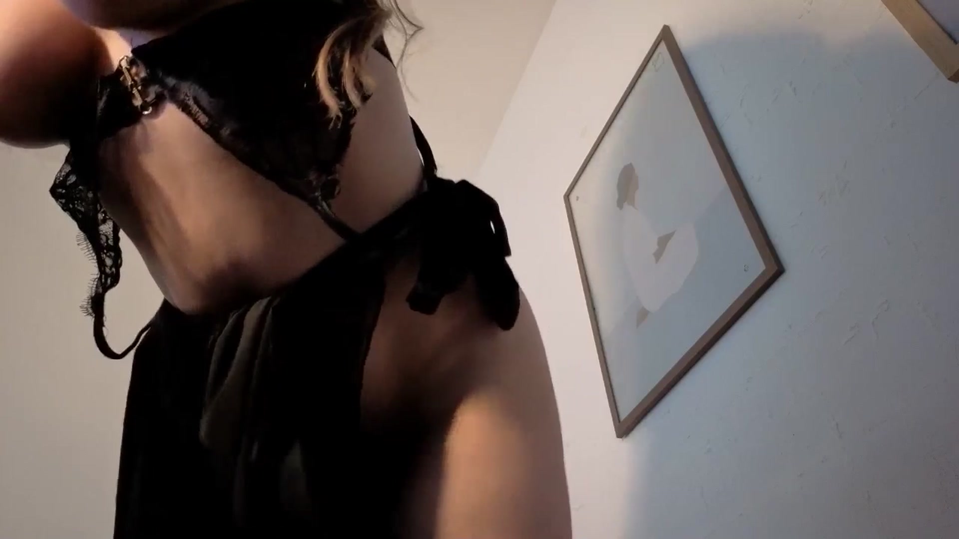 Gallery image thumbnail from CutieeMary's myfreecams stream on, 04/05/2026, 15:54 image 10 of 20
