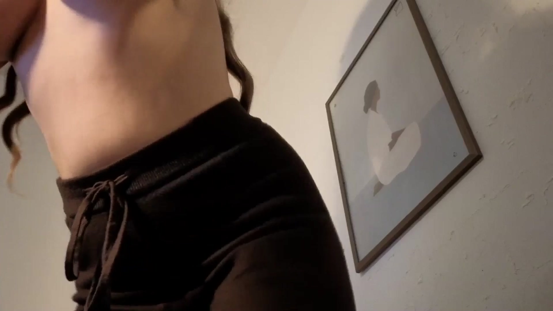 Gallery image thumbnail from CutieeMary's myfreecams stream on, 05/01/2026, 20:01 image 15 of 20