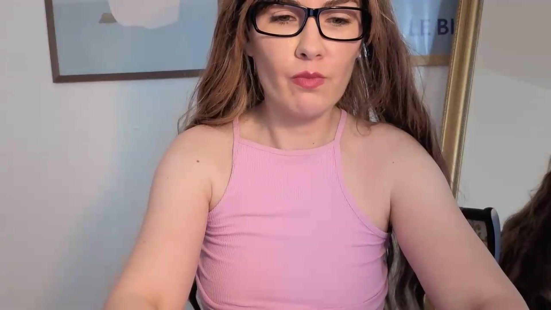 Gallery image thumbnail from CutieeMary's myfreecams stream on, 05/19/2026, 10:36 image 18 of 20