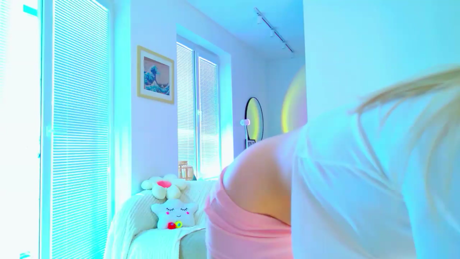 Gallery image thumbnail from Cutielola's myfreecams stream on, 05/26/2026, 03:08 image 13 of 20