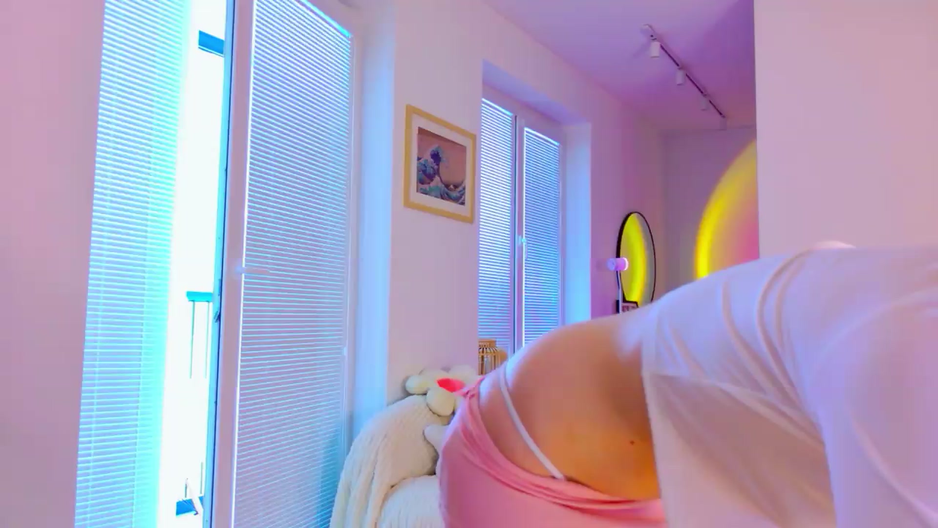 Gallery image thumbnail from Cutielola's myfreecams stream on, 05/26/2026, 04:32 image 2 of 20