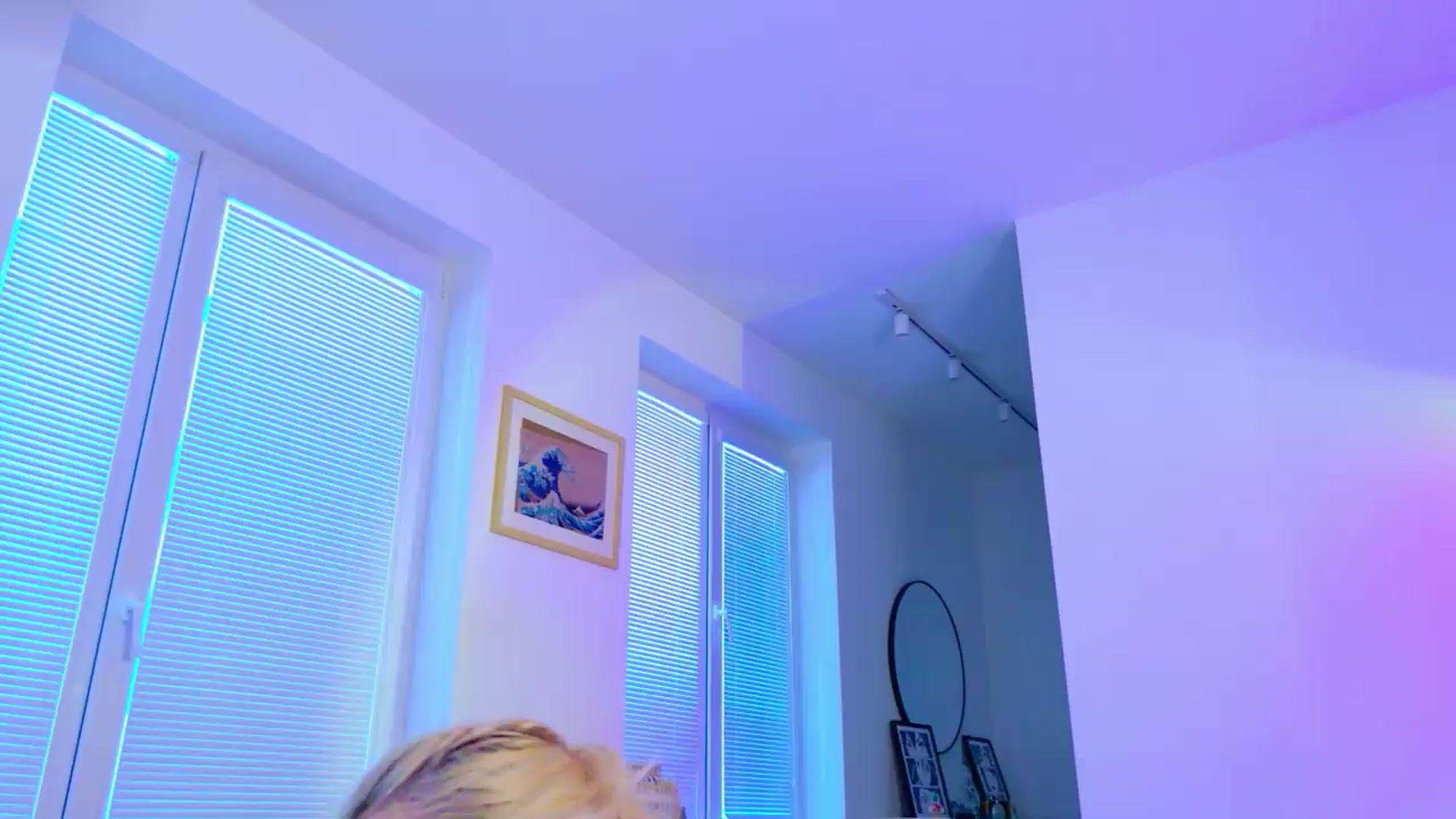 Gallery image thumbnail from Cutielola's myfreecams stream on, 06/09/2026, 08:44 image 10 of 20